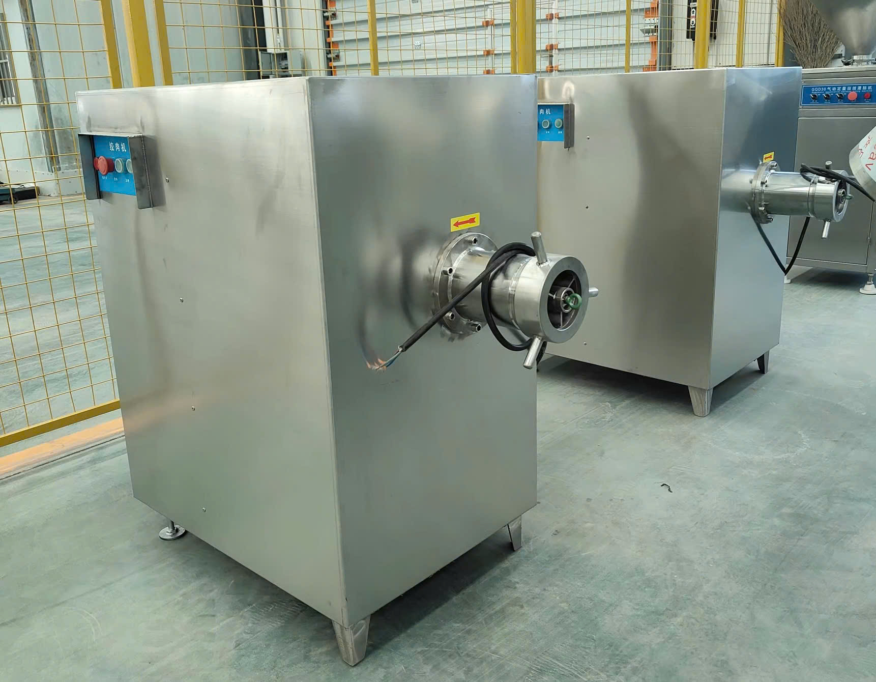 máy xay thịt công nghiệp